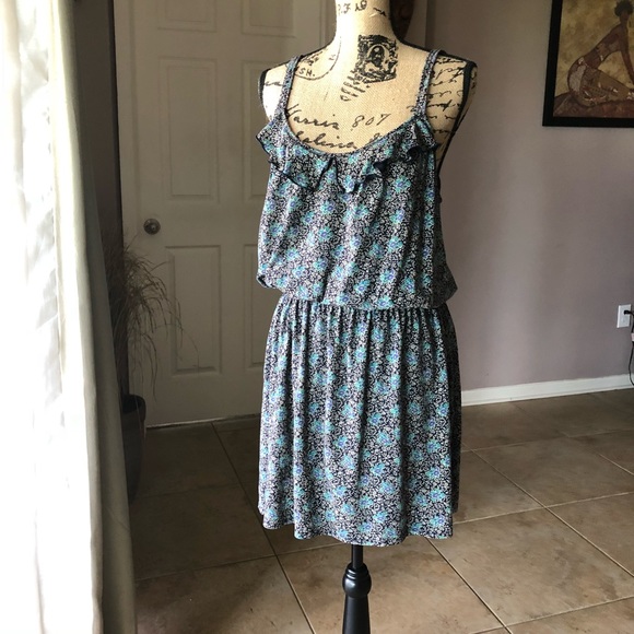 Express Dresses & Skirts - Smocked elastic dress